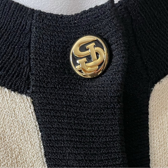 St. John Knit Cardigan - Picture 5 of 10